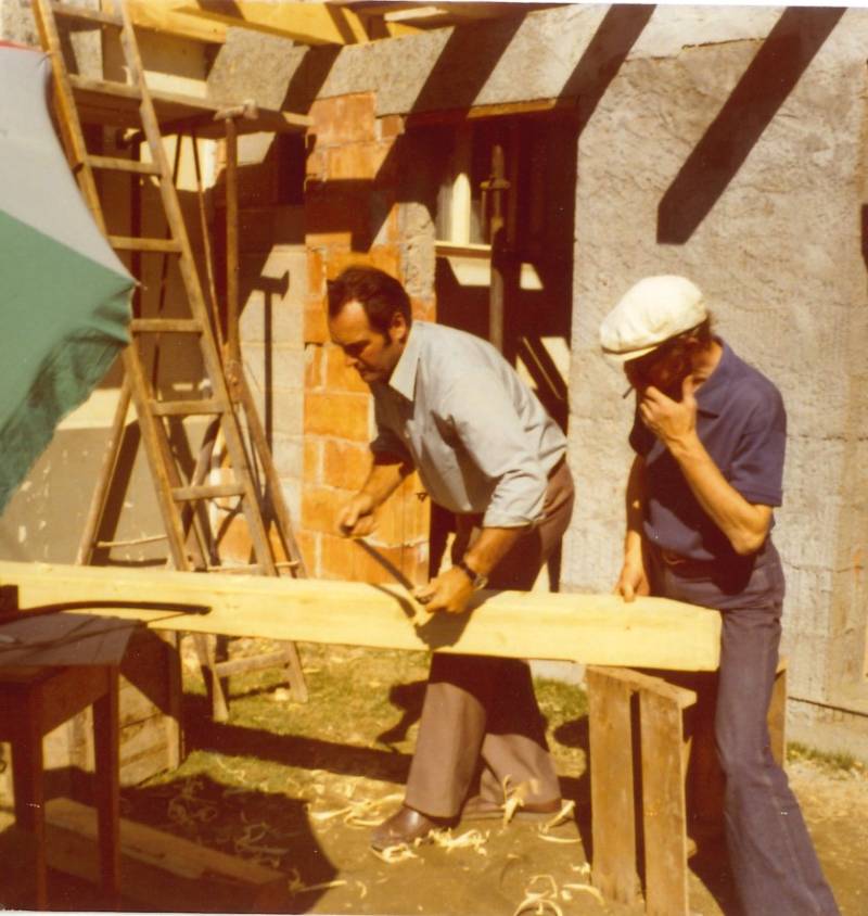 Josef Lusser beim arbeiten auf der Baustelle